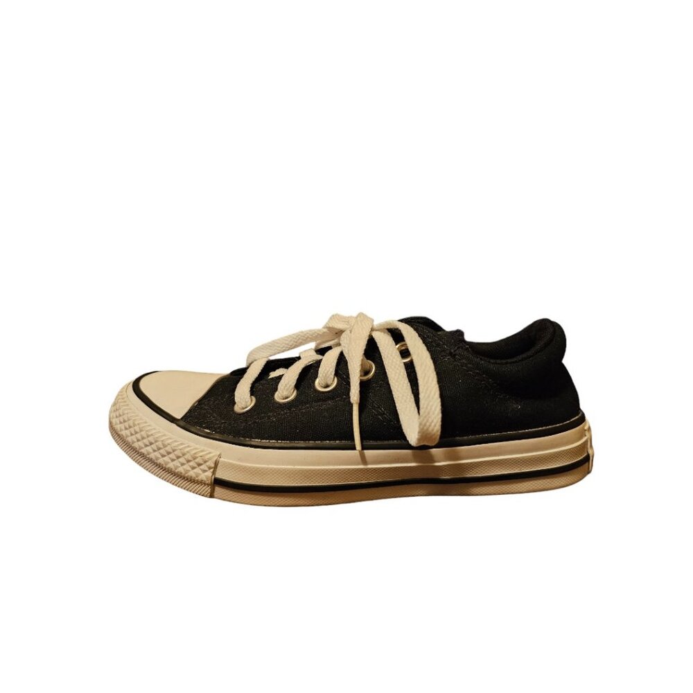 Converse Women's Chuck Taylor All Star Classic Chuck Sneaker